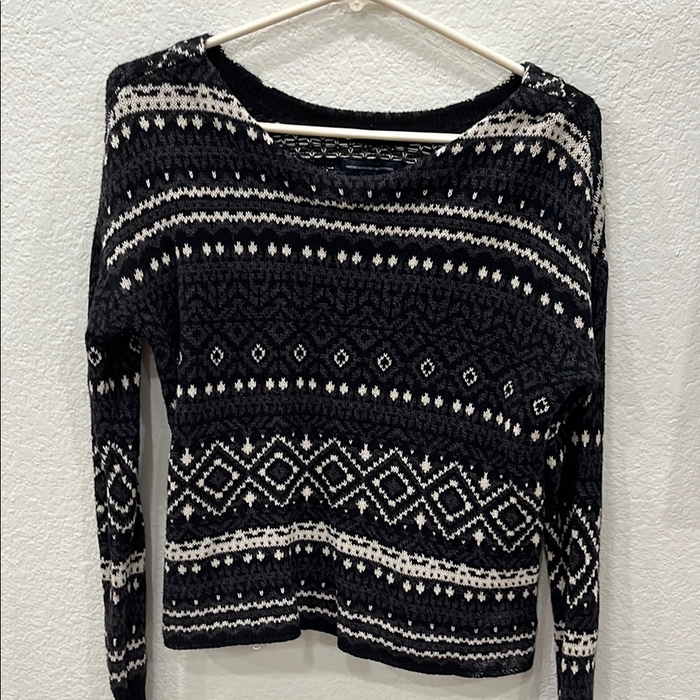 Black and White Crew Neck Sweater with Nordic Pattern